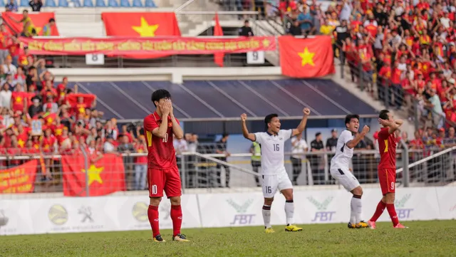 Losing 0-3 to Thailand, U22 Vietnam bid farewell to 29th SEA Games