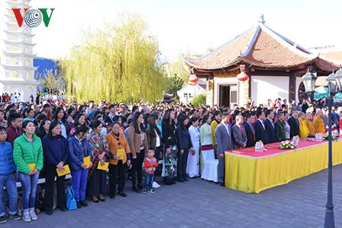 Vietnamese buddhists celebrate Vesak Day in Ukraine