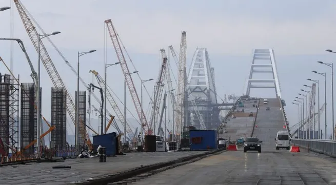 Russia opens bridge to Crimea