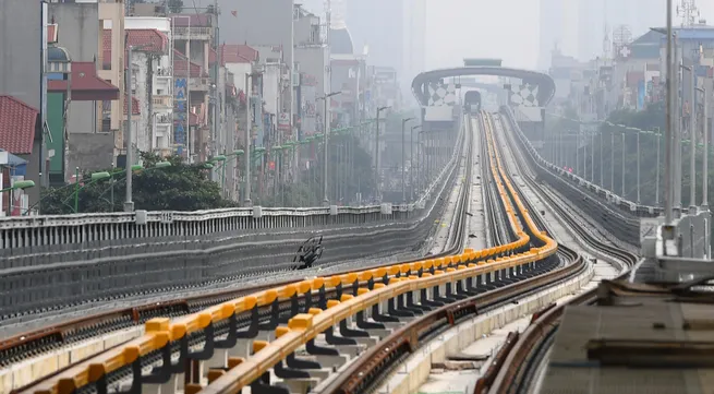 Hanoi urged to prioritise airport rail line