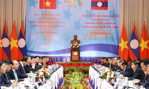 Vietnamese, Lao PMs co-chair Inter-Governmental committee meeting