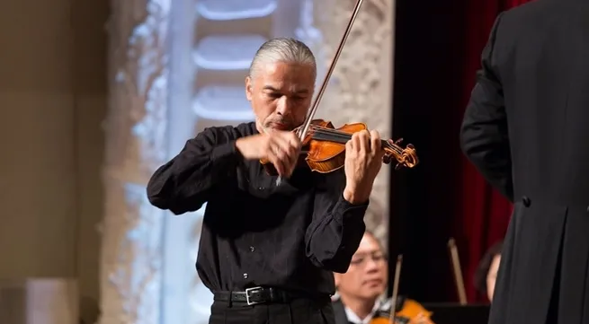 Renowned violinist Stephane Tran Ngoc to return Vietnam for HCMC concert