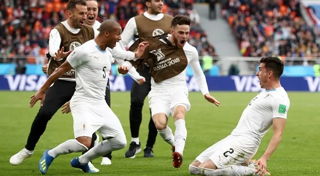 Uruguay beat Egypt 1-0 with late Jimenez header