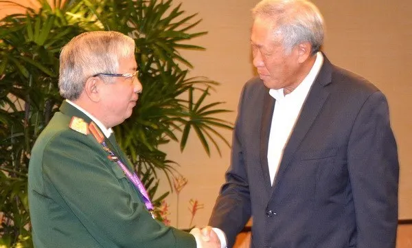 Vietnam’s senior officer meets defence ministers of Singapore, China