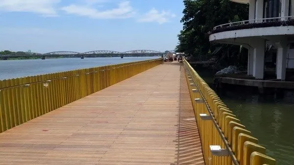 Hue to inaugurate pedestrian road along Perfume River in September