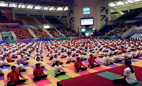 Hanoi: 1,200 people to join yoga performance