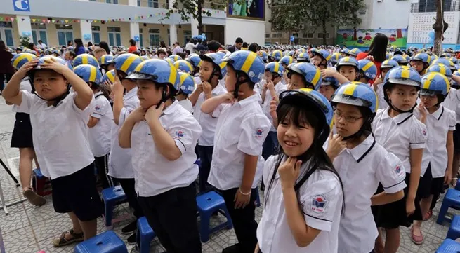Helmets presented to improve children’s road sense