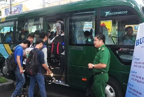 HCM City to encourage school students to travel by bus