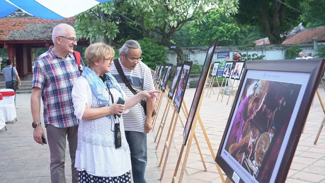 'Hanoi in me - 2018' photo exhibition opens
