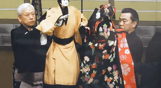 Japanese bunraku enchants local audiences