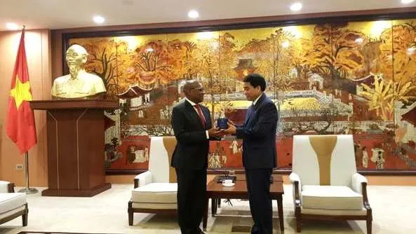 Hanoi looks to strengthen links with South Africa