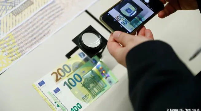 ECB unveils new 100 and 200 Euro banknotes