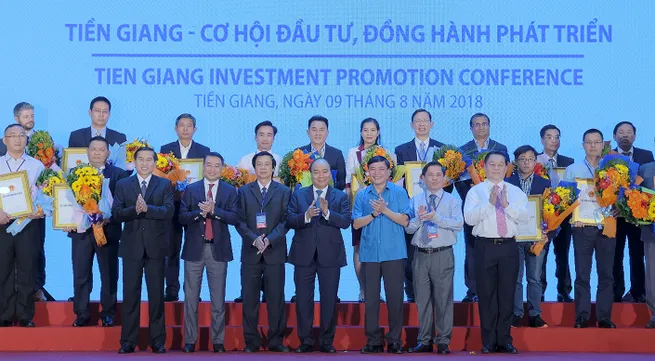 Tien Giang praised for unity in investment climate improvement