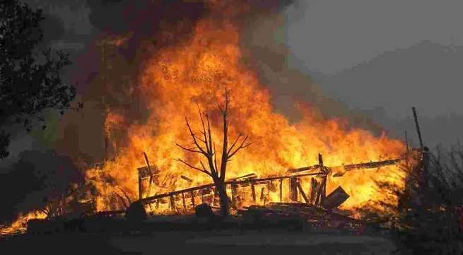 Fight against California fire continues