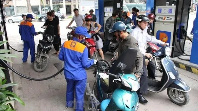 Petrol, oil prices unchanged in latest regular adjustment