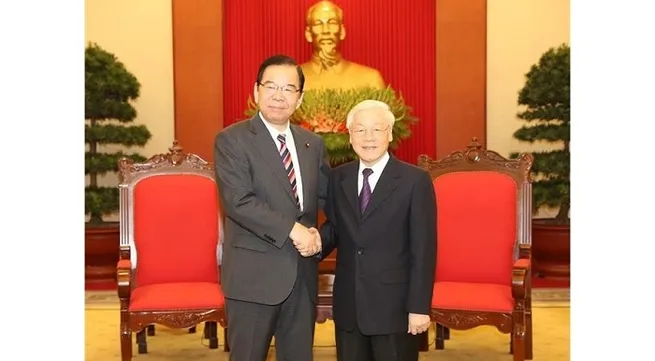 Party chief hosts Communist Party of Japan leader