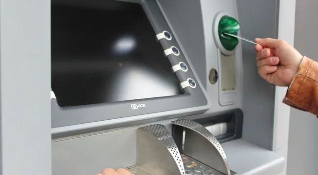 Commercial banks have been directed to ensure ATM services ahead of Tet