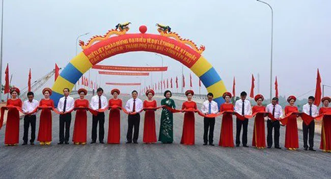 4th bridge over the Red river completed