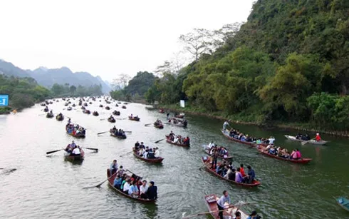 Huong Tich pagoda festival opens in Ha Tinh