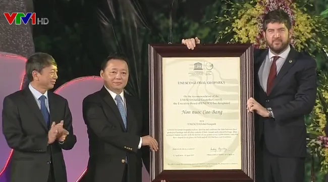 Non Nuoc Cao Nang receives UNESCO Global Peopark status