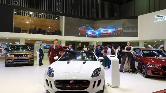 Vietnam Motor Show 2018 kicks off in HCM City