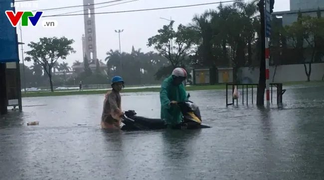 Forces help evacuate people from flooded areas