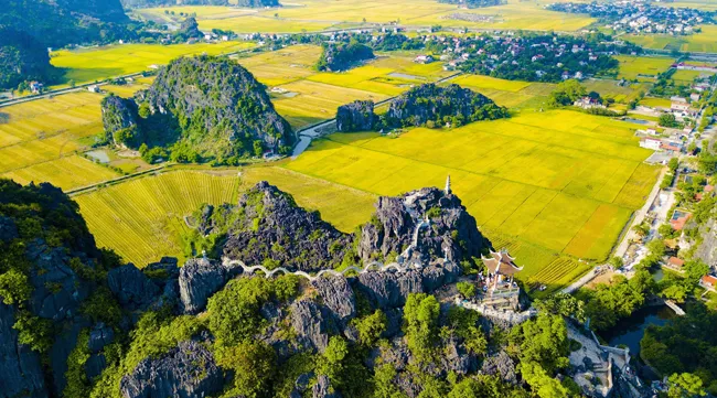 “Yellow Tam Coc - Trang An” boosts Ninh Binh tourism