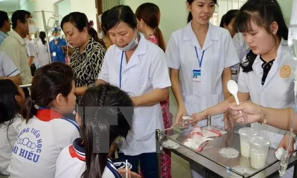 Authorities confirm bacterium behind school poisoning in Hậu Giang