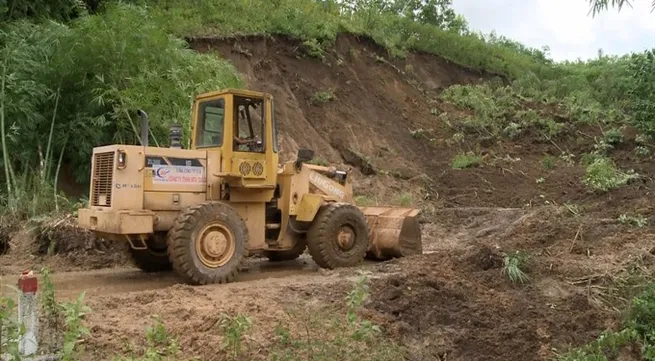 Typhoon Damrey kills 89