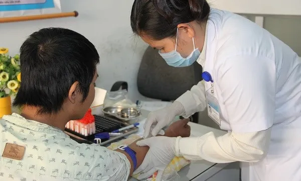 50,000 people living with HIV not know their condition