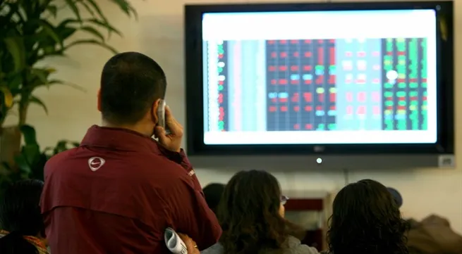 VN-Index inches up on capital inflow