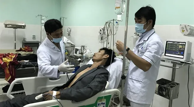 1 killed, 19 injured in road accident