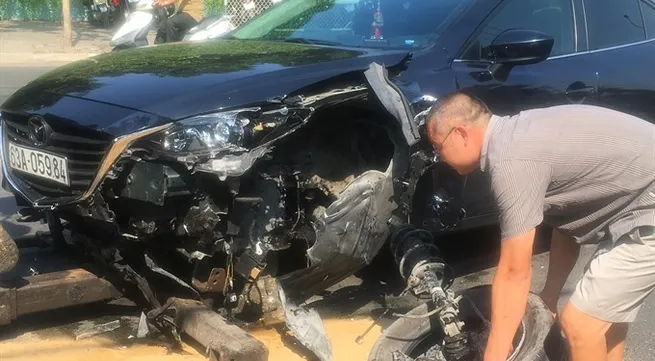 Seventy-nine people die on the roads