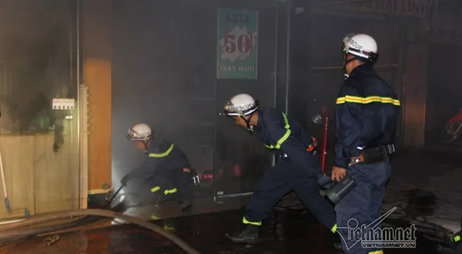 Fire breaks out at apartment block