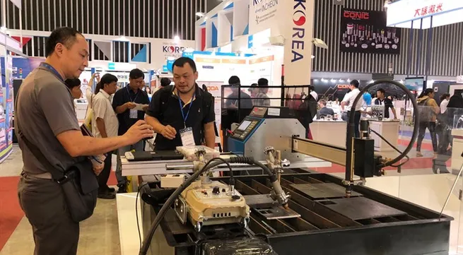 Machine, metalworking expo opens in HCM City