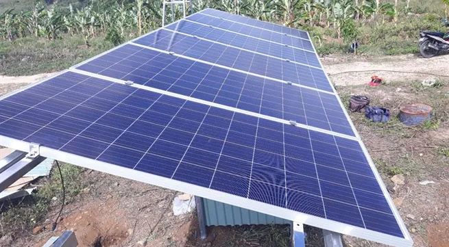 Central province begins solar power project at log farm