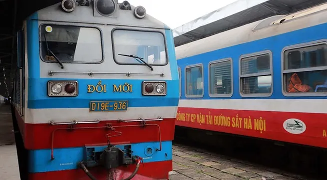 1,000 expired coaches burden VNR