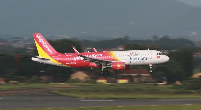 Vietjet sells hundreds of cheap tickets at int’l tourism expo