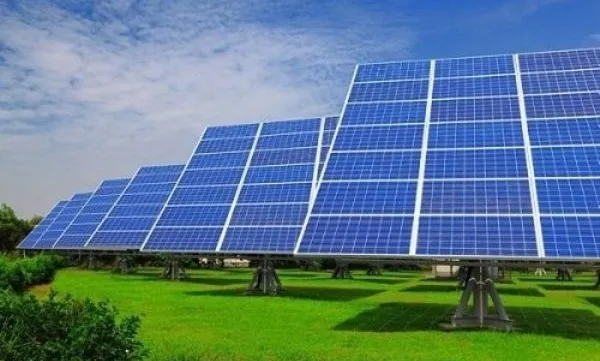 Cà Mau to build solar power plant