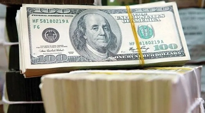 Dollar appreciates sharply against the đồng after SBV stops intervention