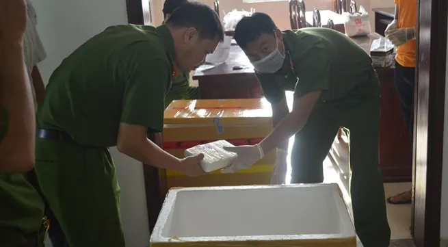 Police launch investigation into massive cocaine shipment