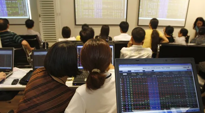 VN-Index slides on technical correction