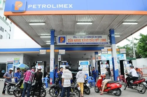 Petrolimex increases consumption of Nghi Sơn Refinery products