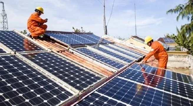 Hà Tĩnh to build two solar power plants