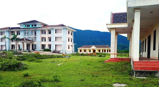 Unused schools in Hà Tĩnh waste public funds