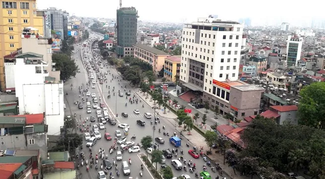 Roads for cyclists, pedestrians needed to ease urban traffic