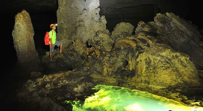 PM Phúc tells Quảng Bình to focus on tourism