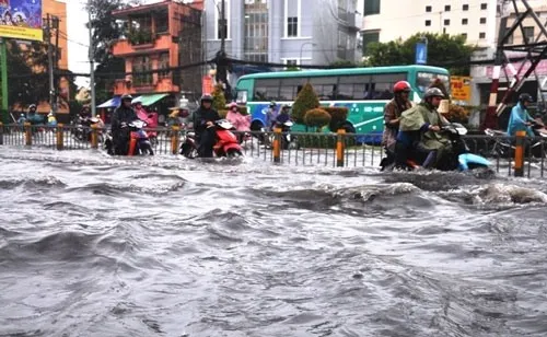 City seeks Phúc’s help on flooding project