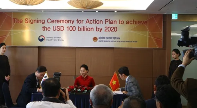 Việt Nam, RoK ink action plan to lift bilateral trade to US$100 billion by 2020