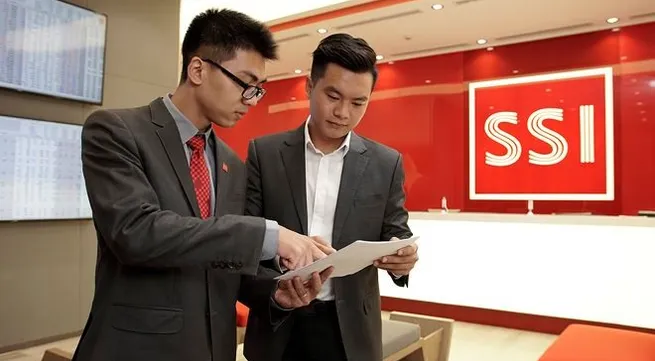 Local brokerages face fierce foreign competition